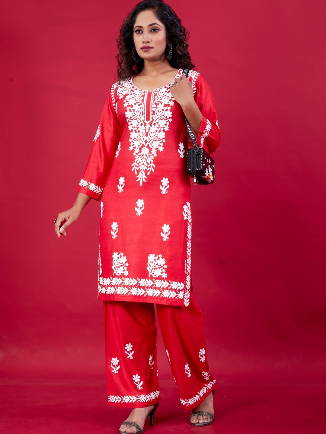 

Rujave Women Floral Embroidered Regular Chikankari Kurta With Palazzos, Red