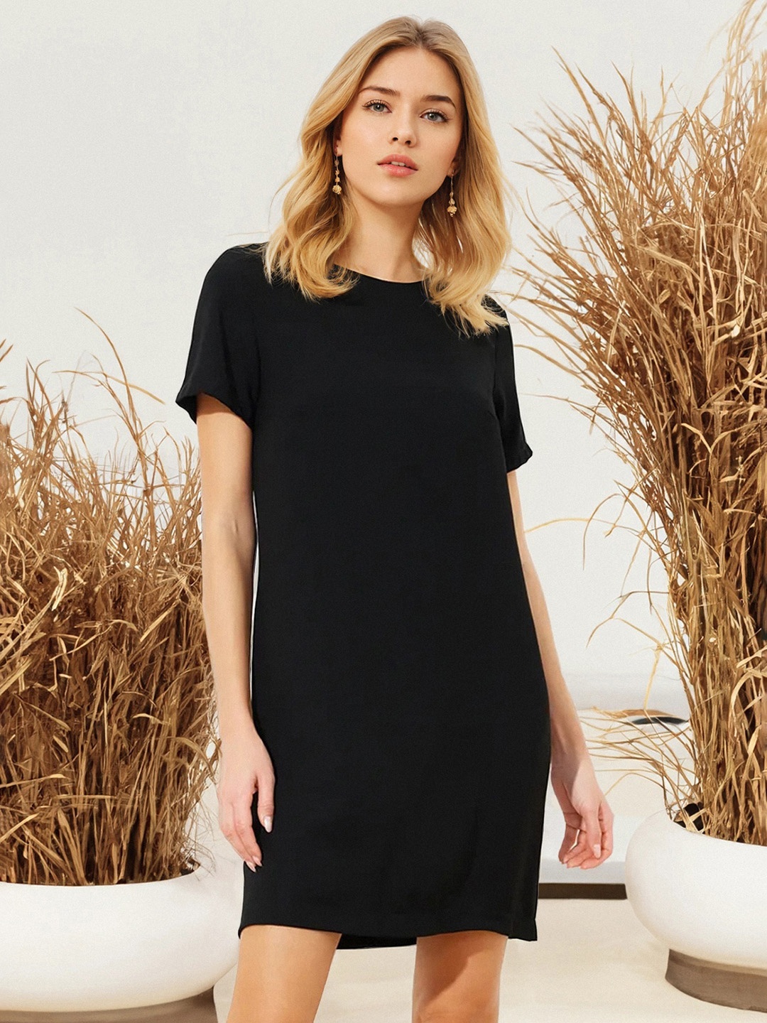 

Trendyol Women Solid T-shirt Dress, Black