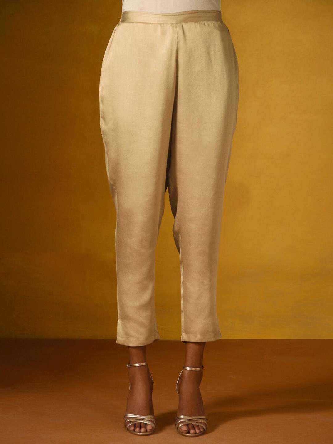 

JAYPORE Women Relaxed Pleated Trousers, Beige