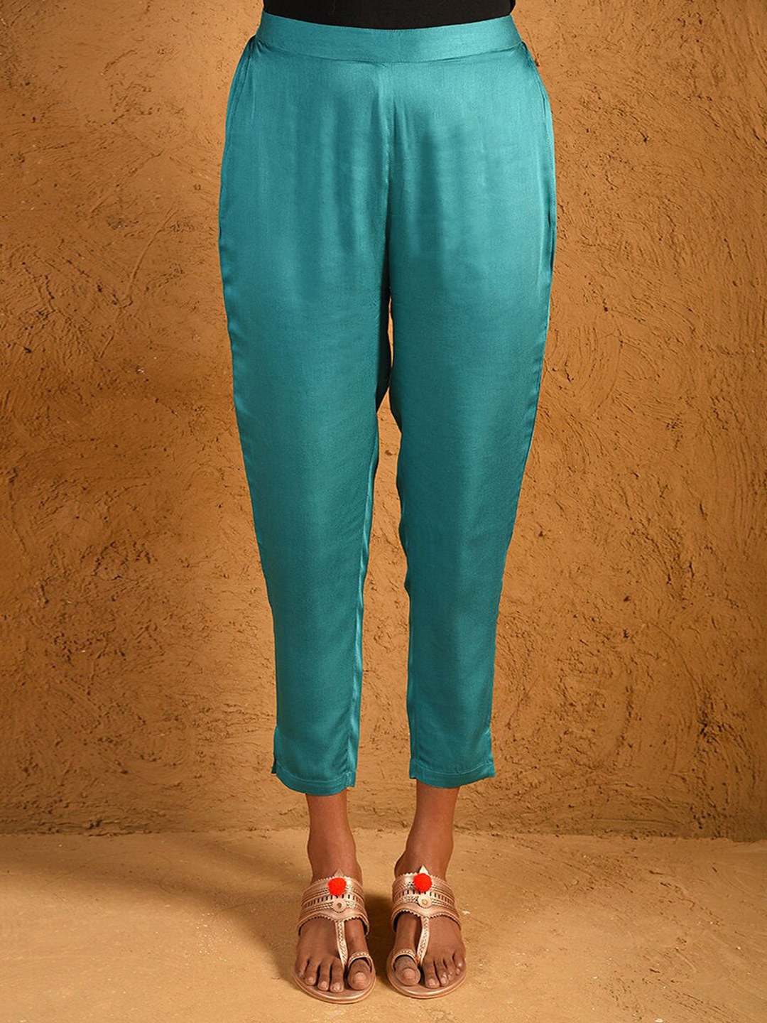 

JAYPORE Women Relaxed Slim Fit Pleated Trousers, Green