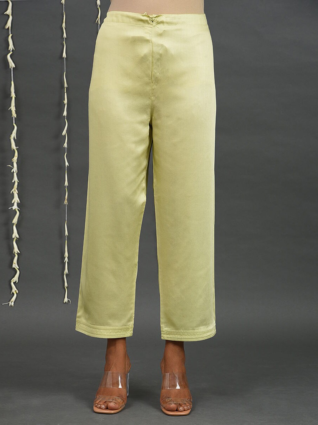

JAYPORE Women Relaxed Trousers, Green