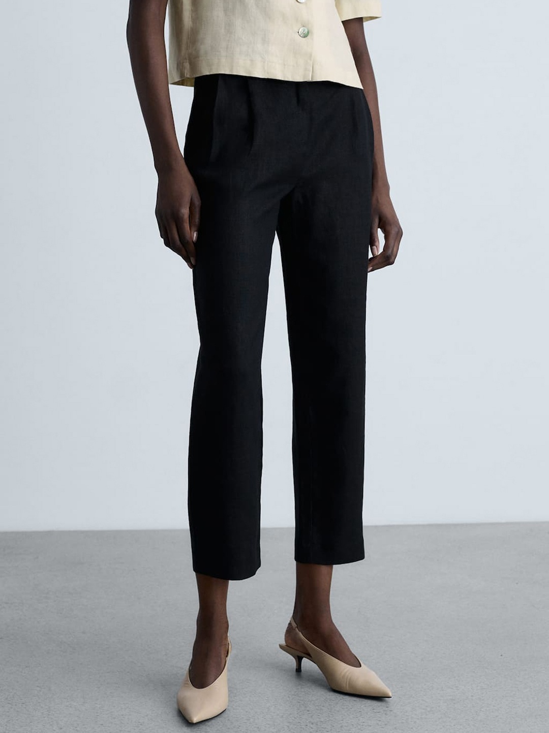 

MANGO Women Relaxed Fit Pleated Trousers, Black