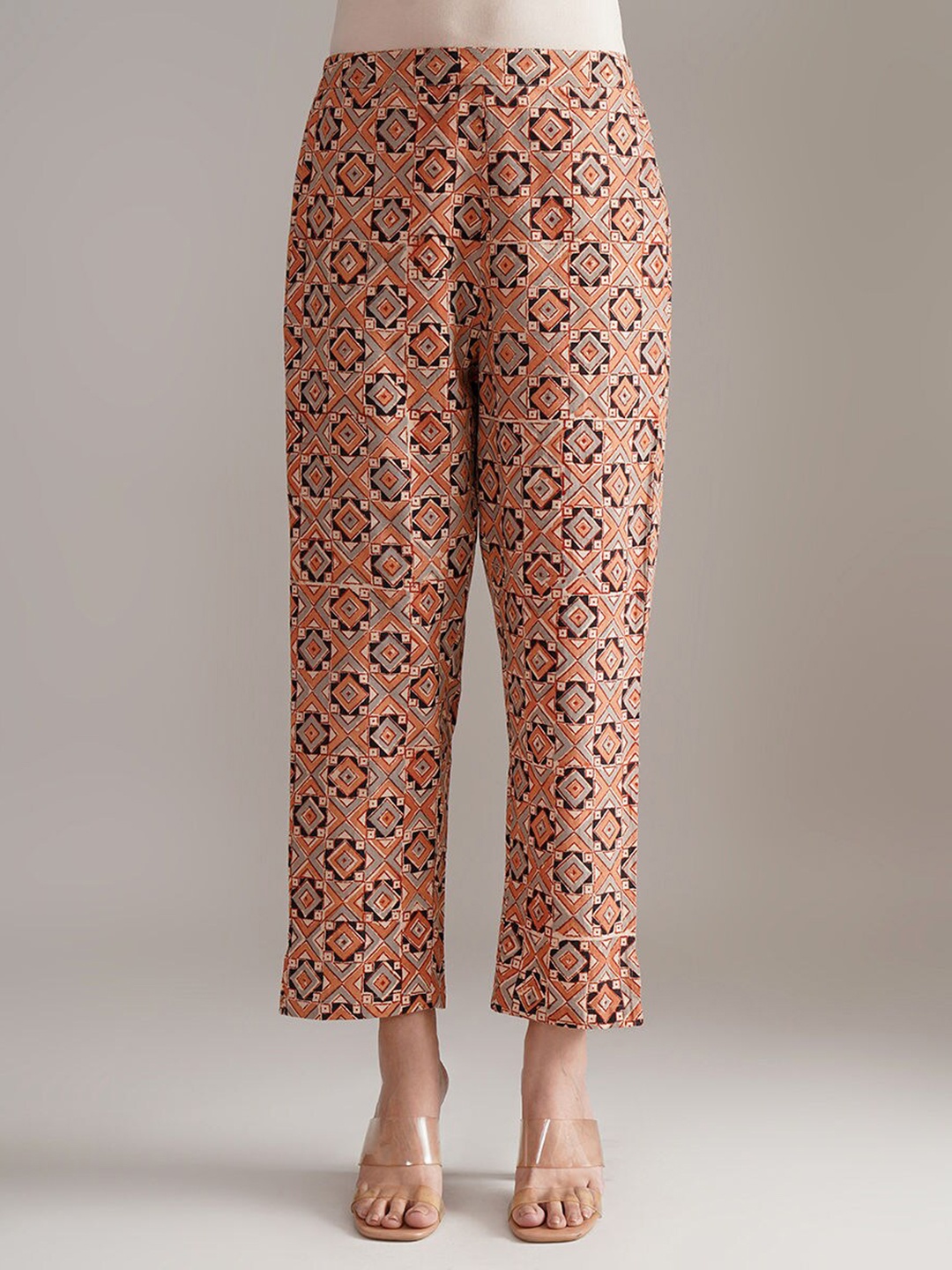 

JAYPORE Women Animal Printed Relaxed Trousers, Multi