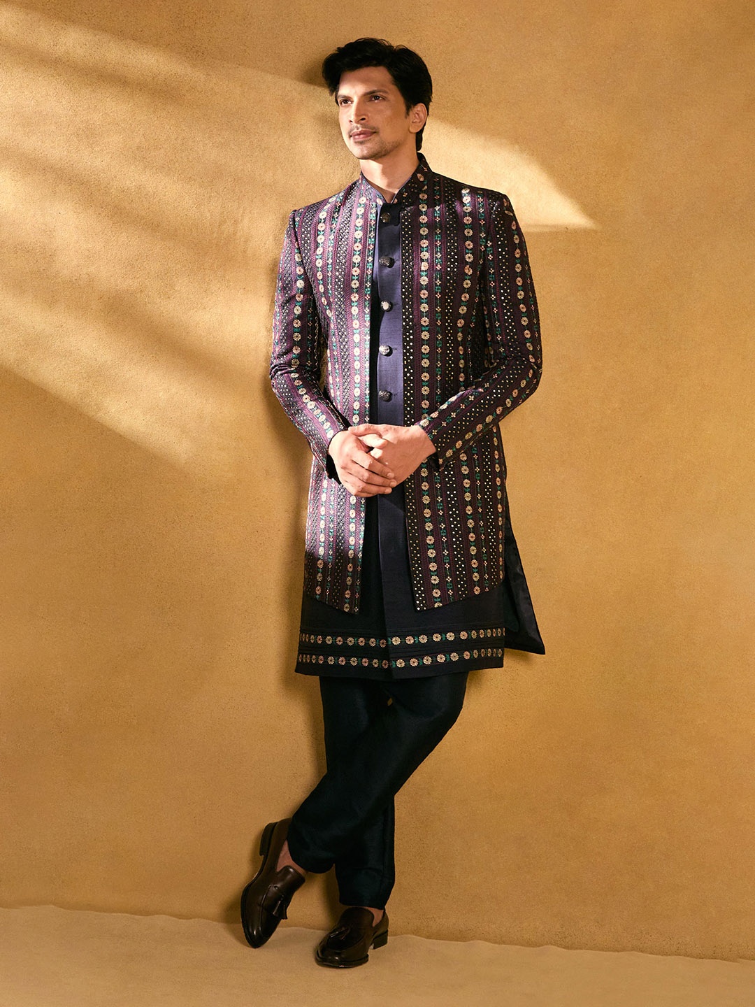 

Alaya Advani Men Floral Embroidered Mandarin Collar Sherwani Set, Blue