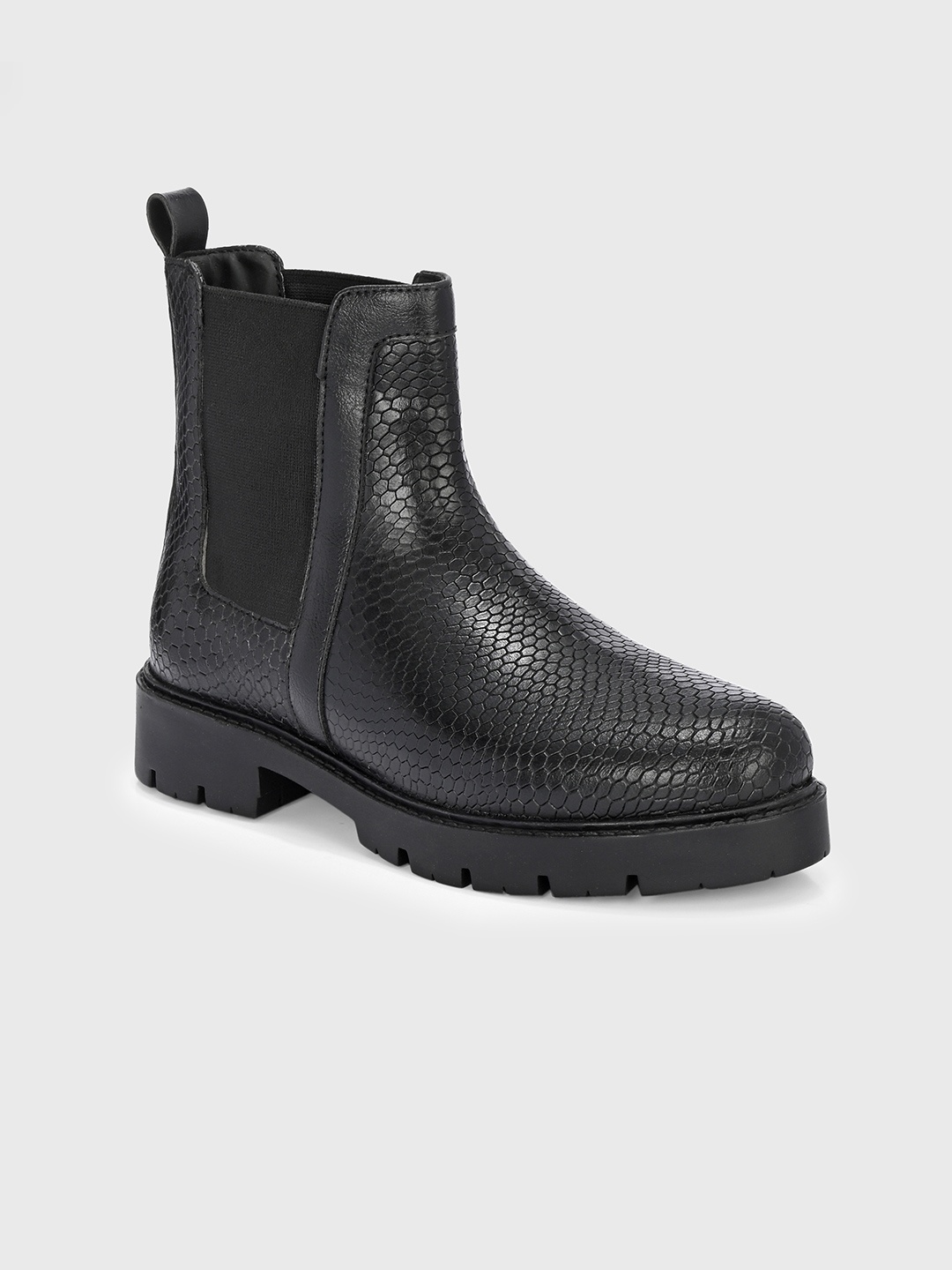 

The Roadster Lifestyle Co Women Block-Heeled Chelsea Boots, Black