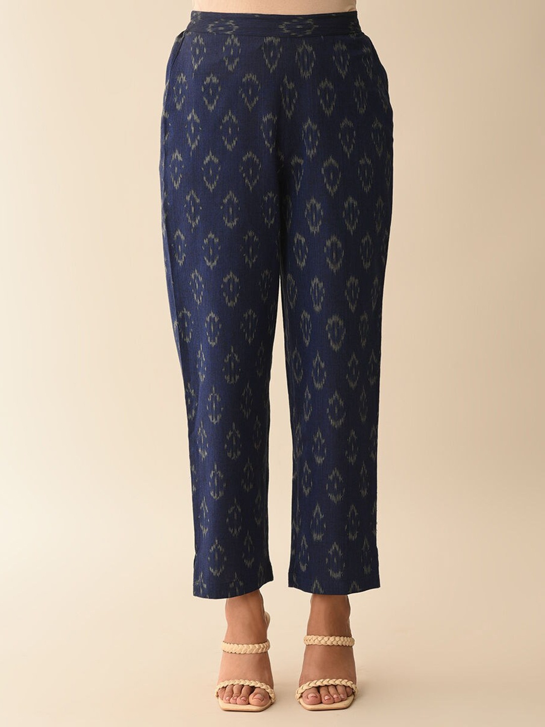 

JAYPORE Women Ethnic Motifs Printed Relaxed Trousers, Blue