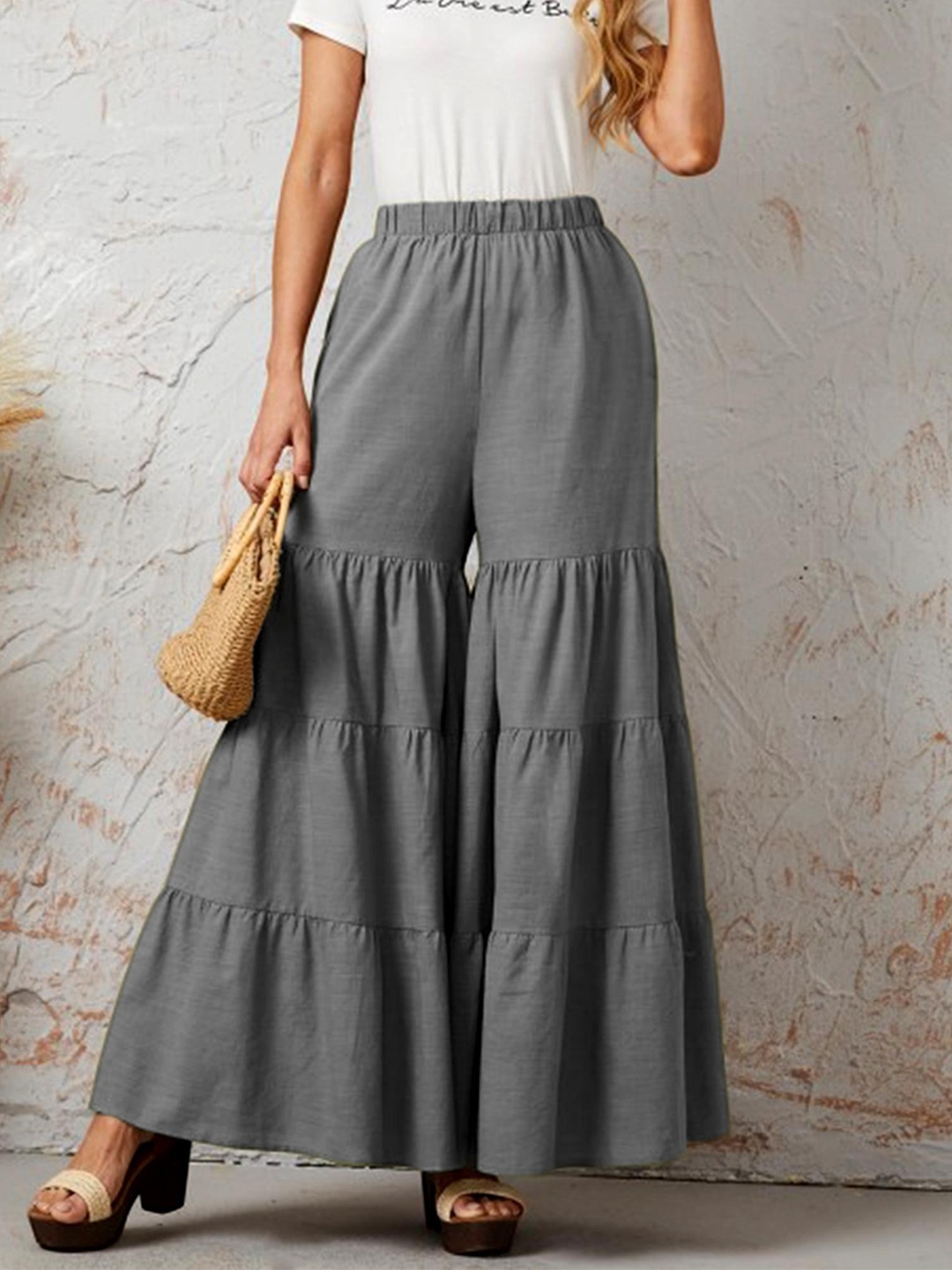 

CHANDERKASH Women Classic Wide Leg Tiered Trousers, Grey