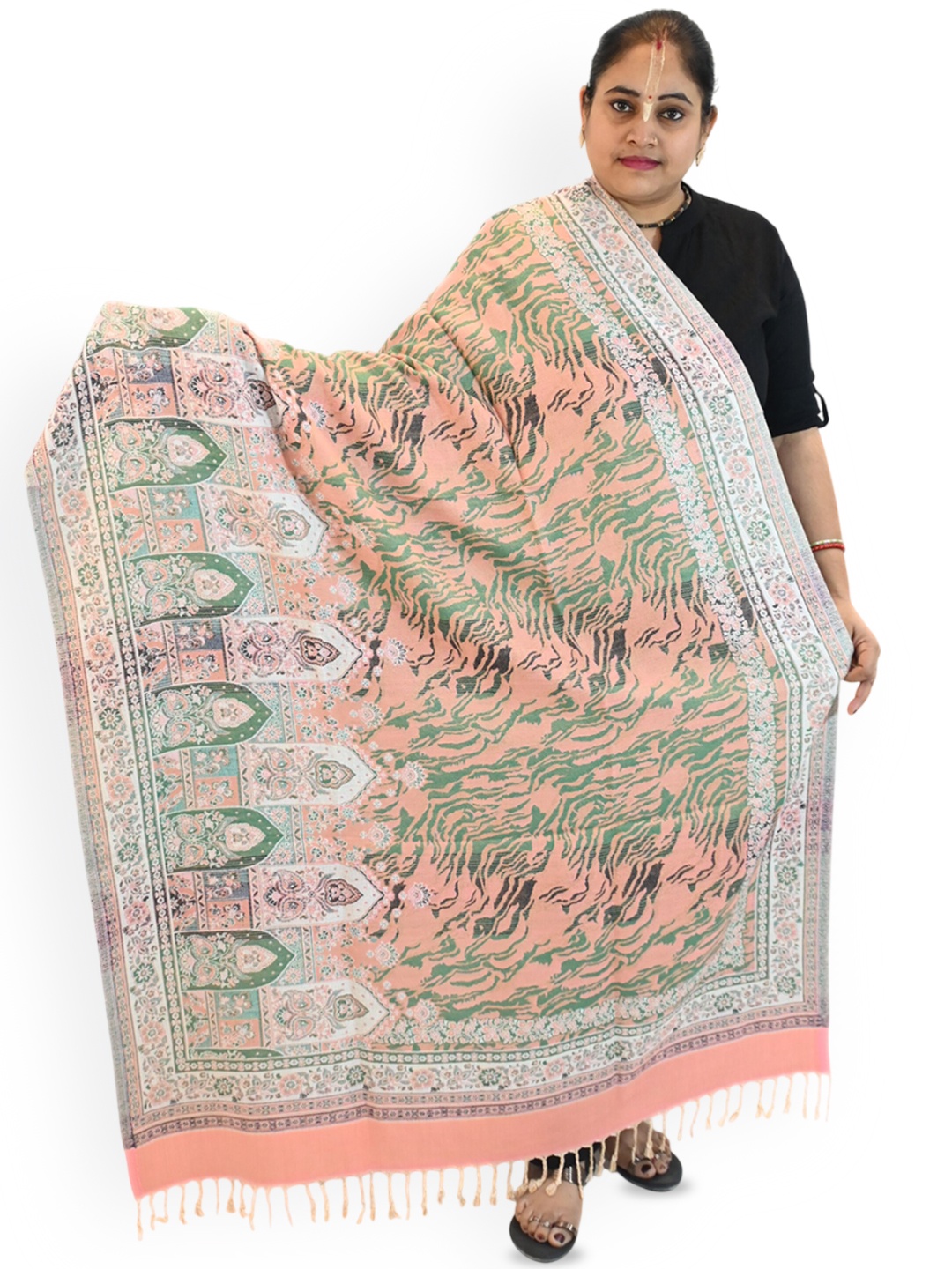 

Vrinde Women Floral Printed Shawl, Peach