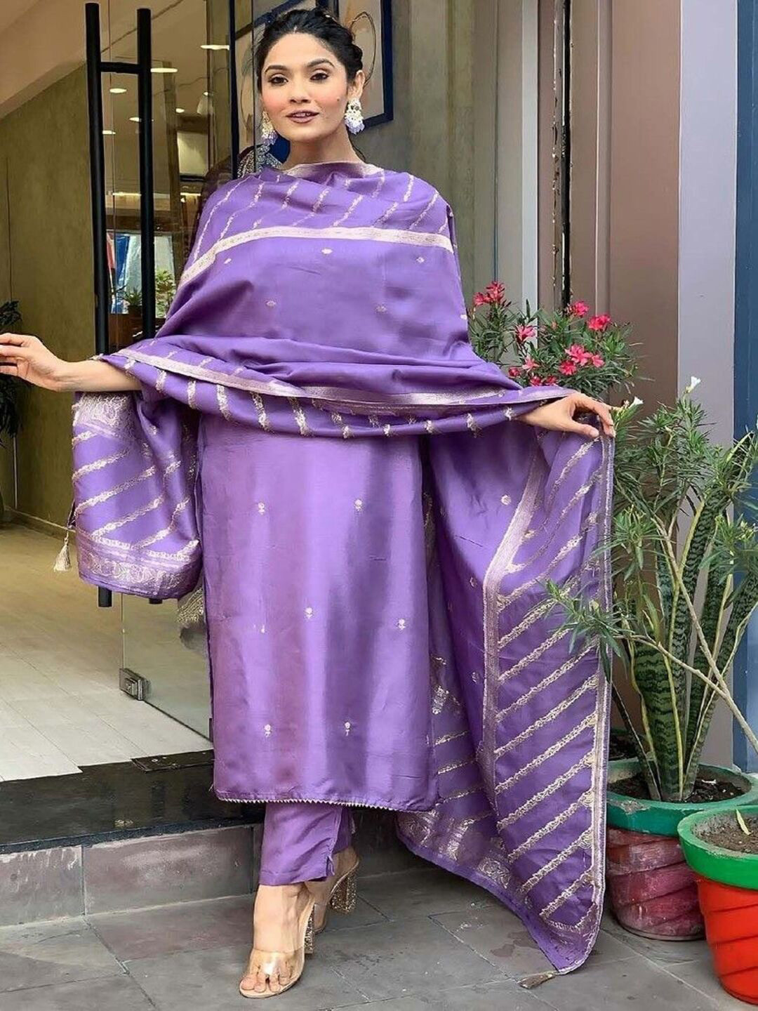 

SHIJILA Women Embroidered Regular Thread Work Kurta with Trousers & With Dupatta, Purple