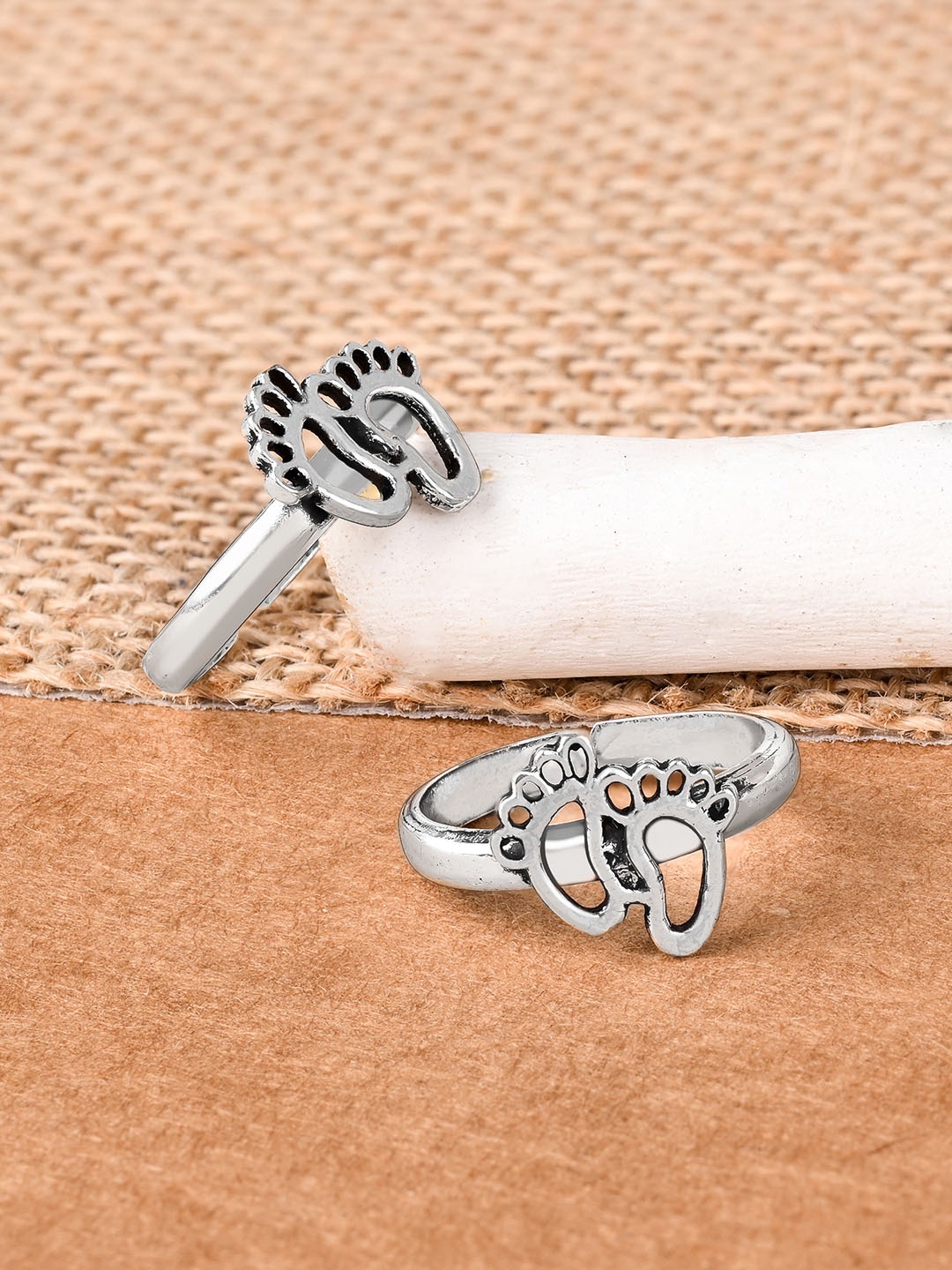 

TOUCH925 Little Feet Oxidised Toe Rings, Silver