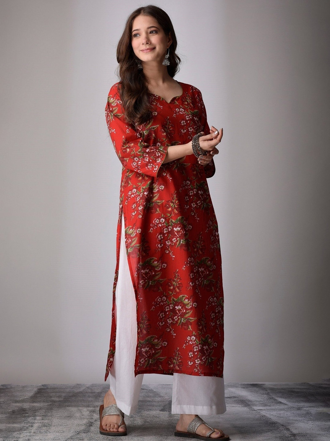 

DIMPLE DESIGN STUDIO Floral Printed V-Neck Pure Cotton Kurta, Red