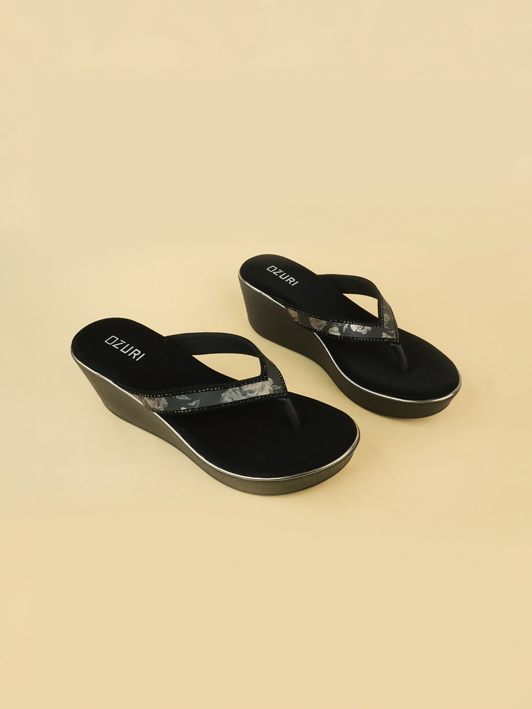 

Ozuri Party Wedge Sandals, Black