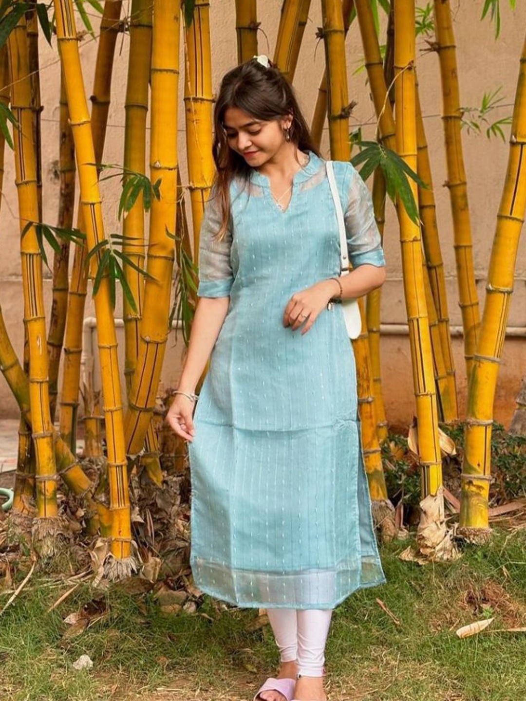 

Rujave Mandarin Collar Straight Kurta, Turquoise blue