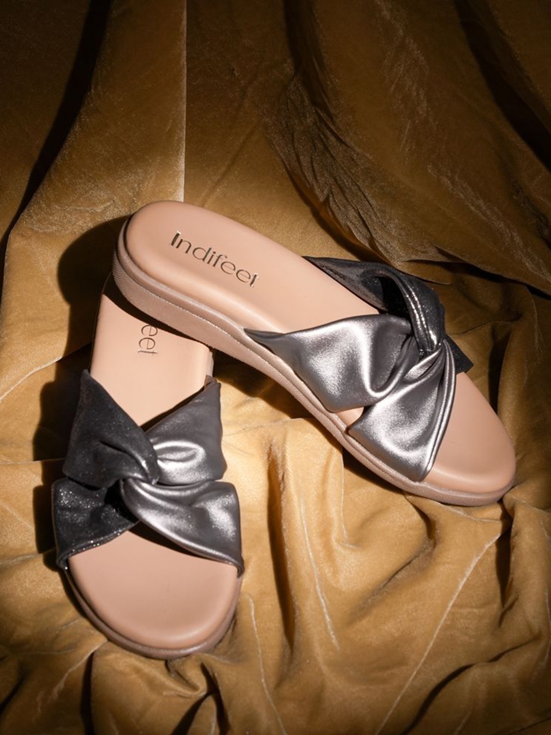 

Indifeet Women Open Toe Ethnic Textured Flats, Silver