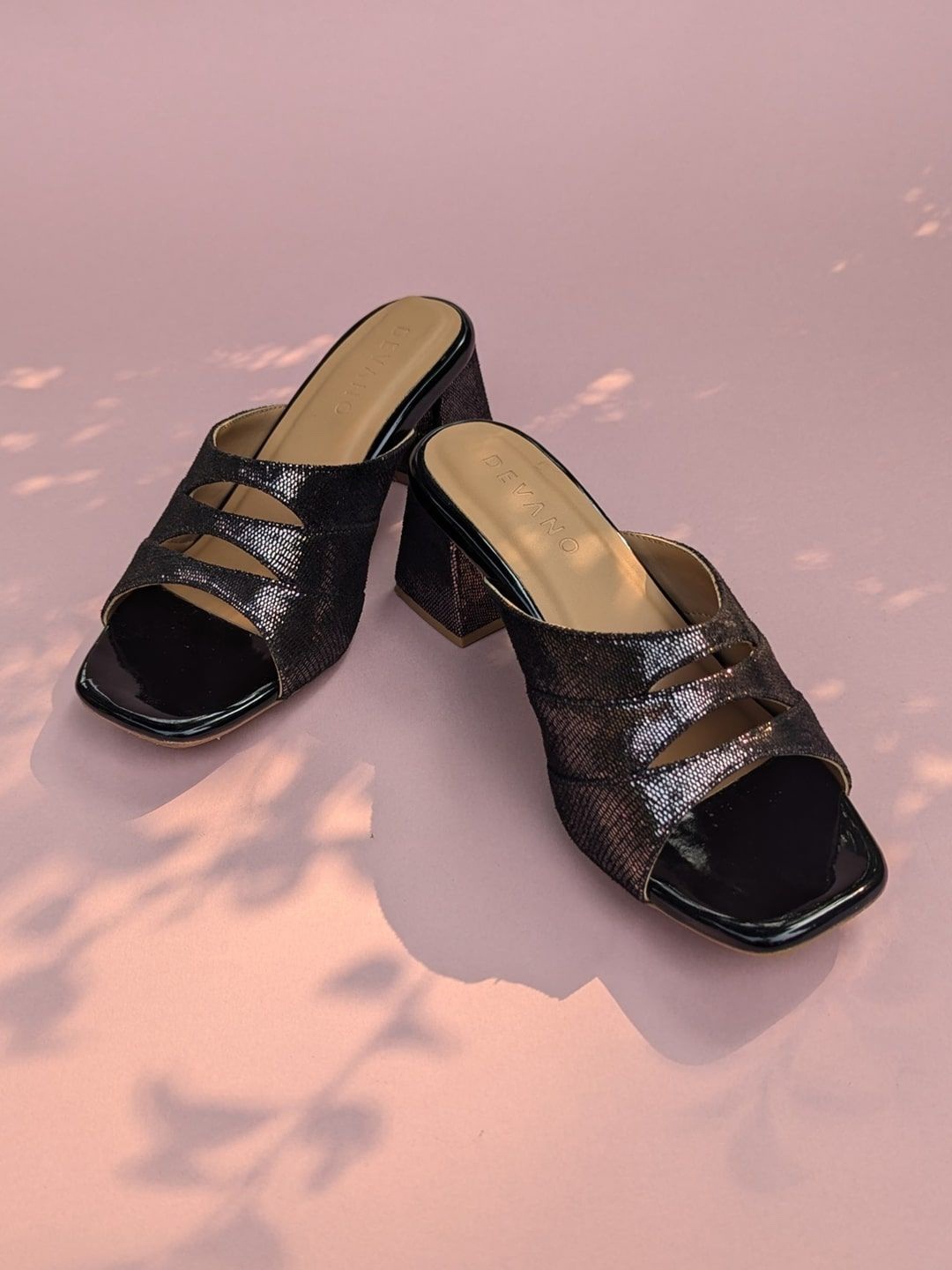 

Devano Women Textured Party Block Mules, Black