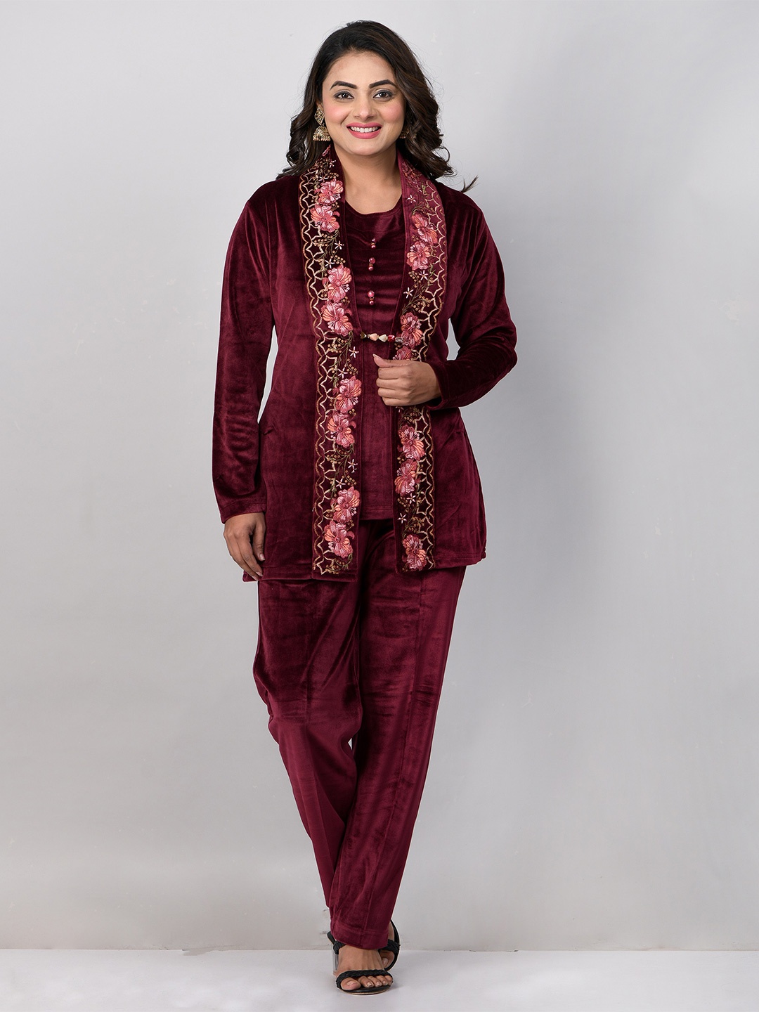 

EVORA Round Neck Top and Shrug With Trousers, Maroon