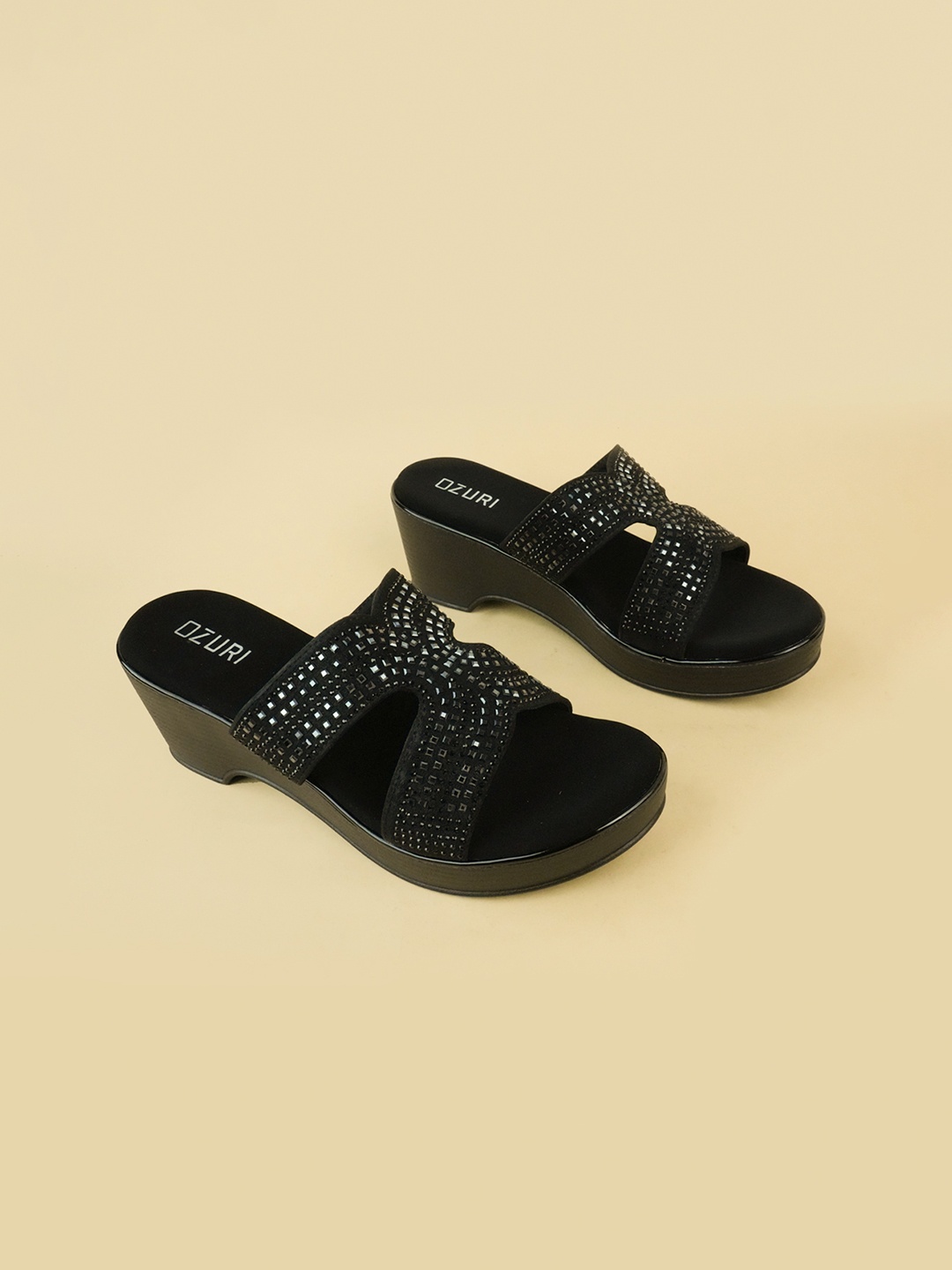 

Ozuri Party Platform Sandals, Black