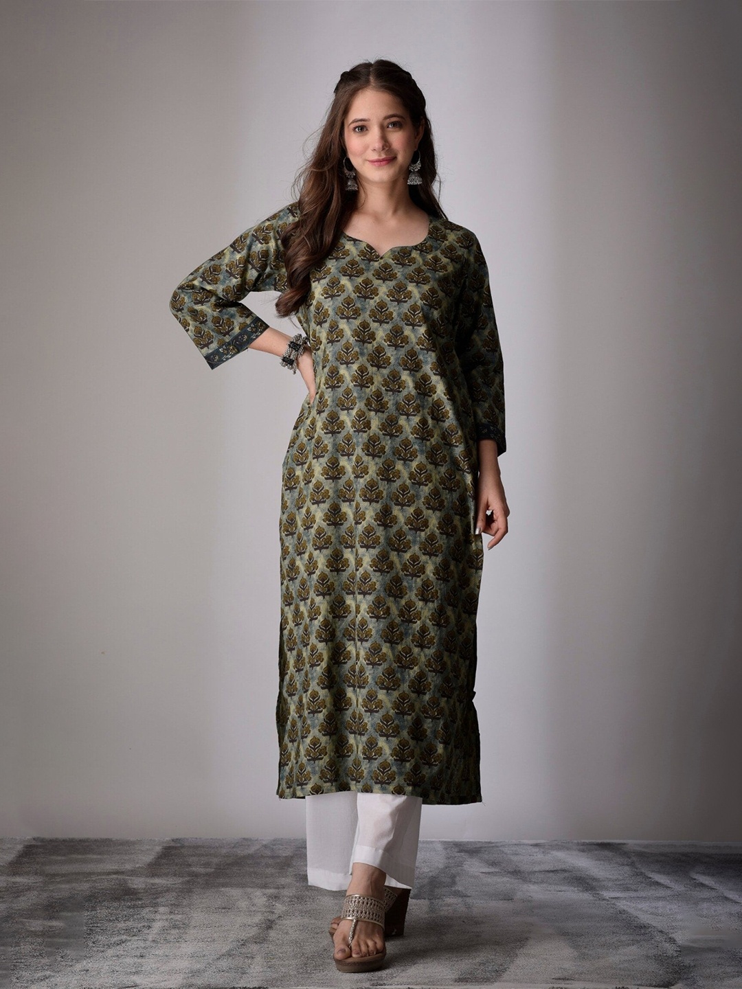 

DIMPLE DESIGN STUDIO Floral Printed Cotton Straight Kurta, Green