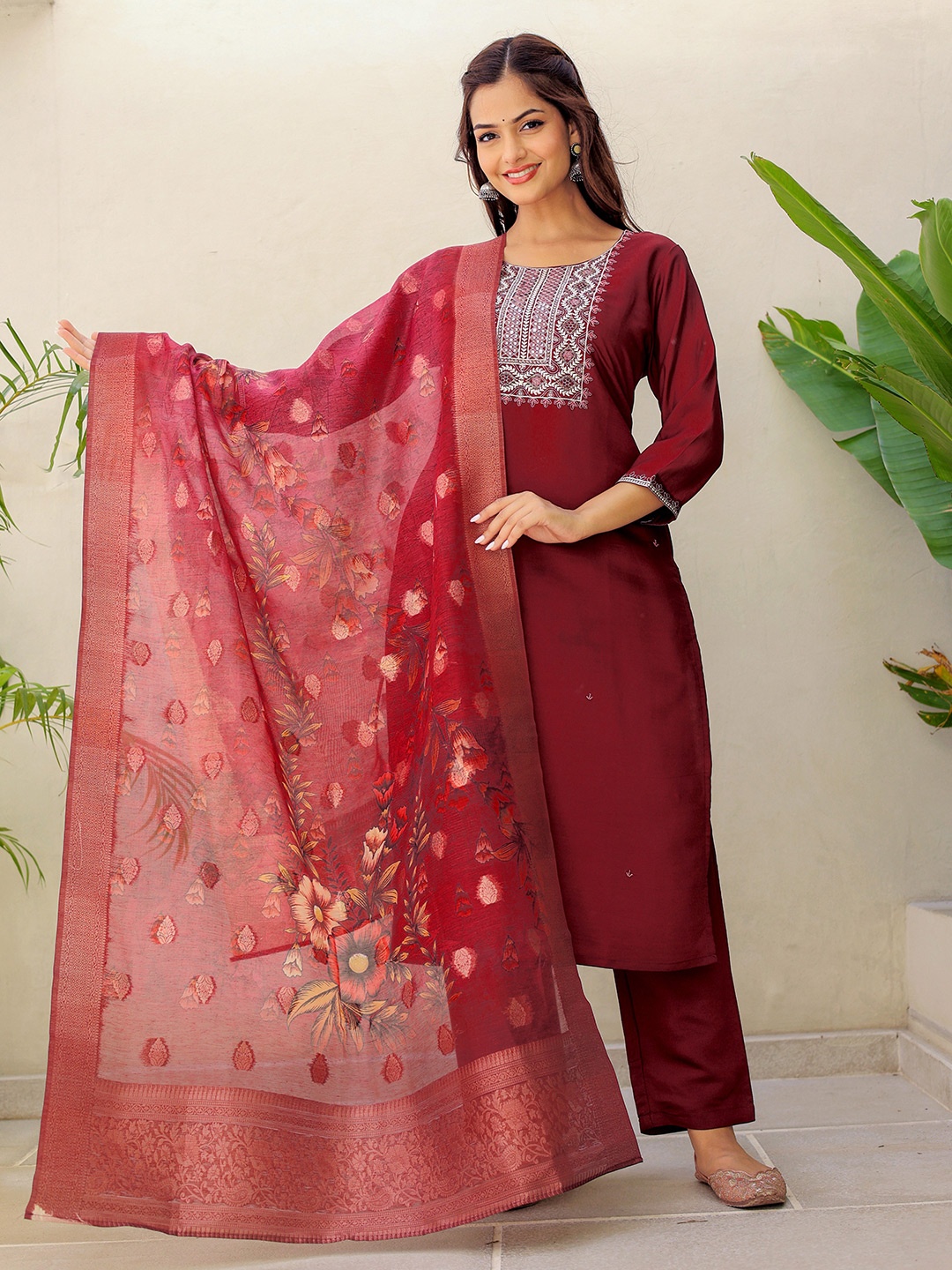 

Anouk Round Neck Floral Embroidered Pure Silk Straight Kurta with Trouser & Dupatta, Maroon