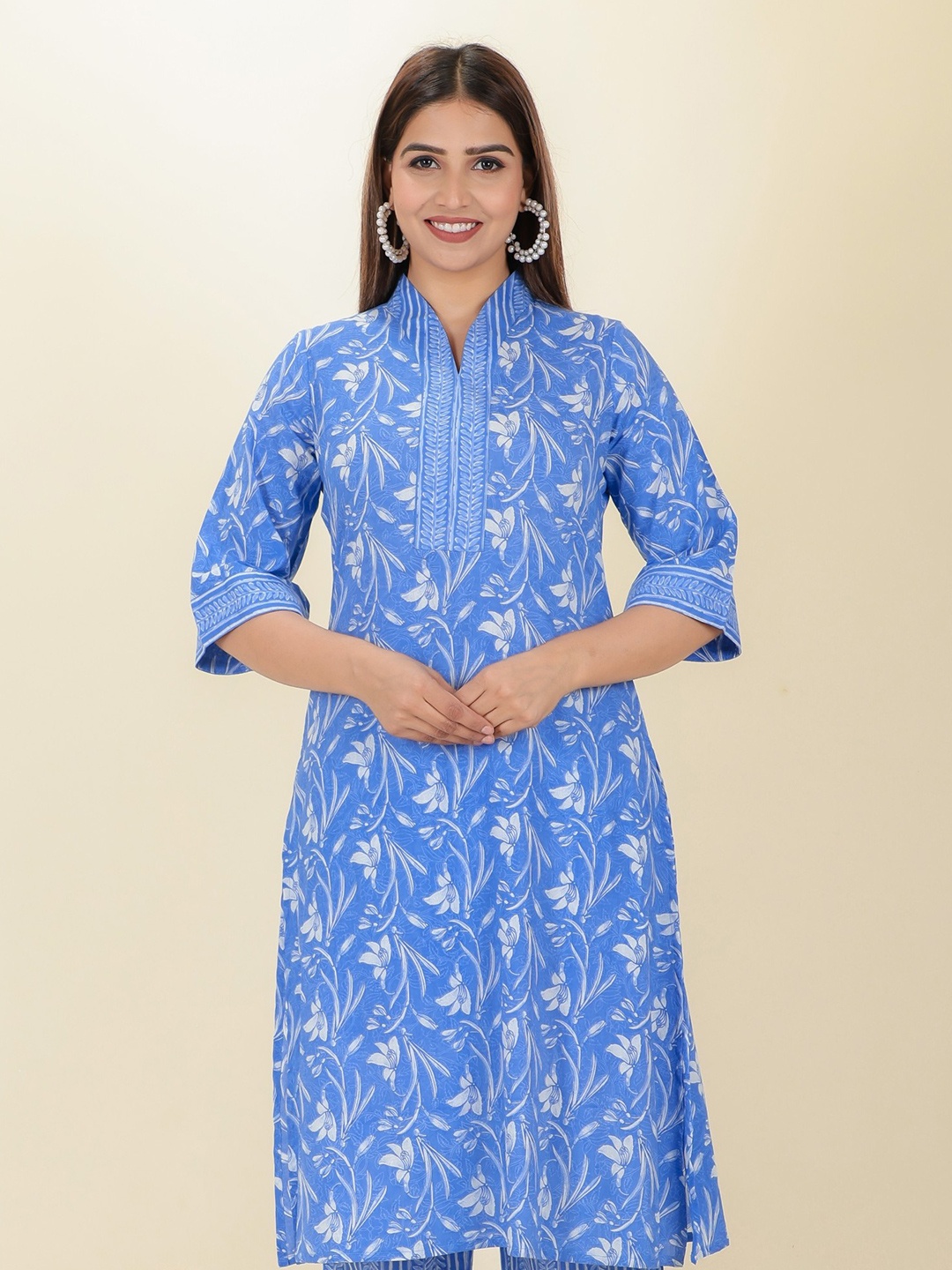 

Aramya Floral Printed Regular Cotton Straight Kurta, Blue