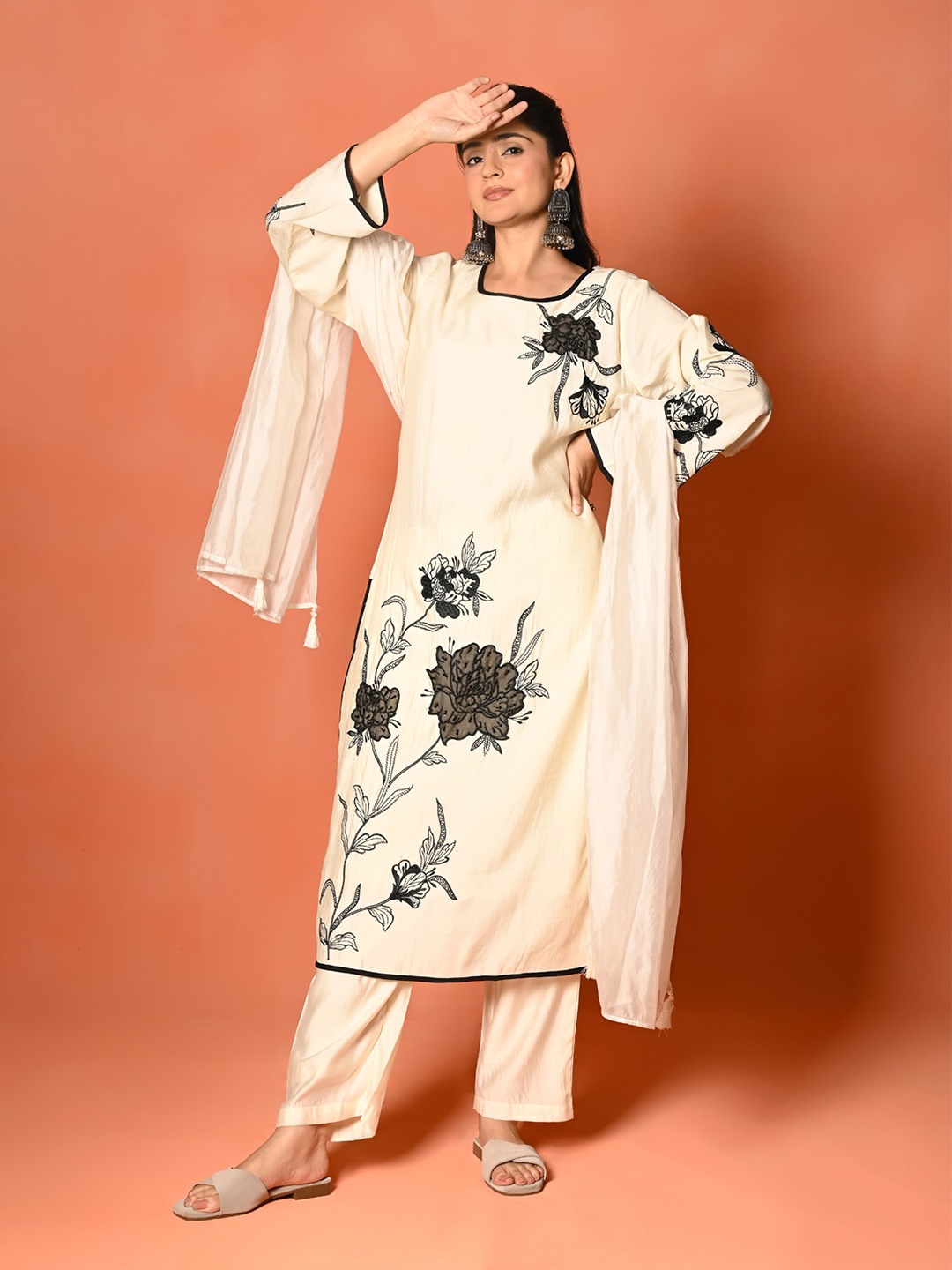 

ISHKIYA Ethnic Motifs Embroidered Straight Kurta With Trouser & Dupatta, White