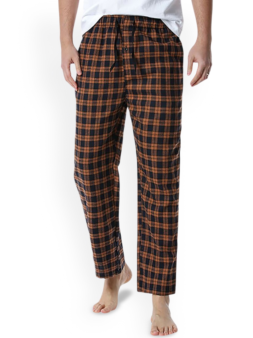 

StyleCast x Revolte Men Checked Loose Fit Easy Wash Trousers, Red