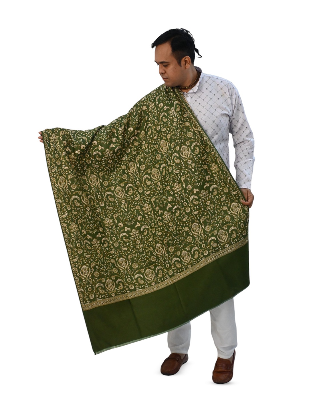 

Vrinde Floral Woven Design Kashmiri Pure Woollen Shawl, Green