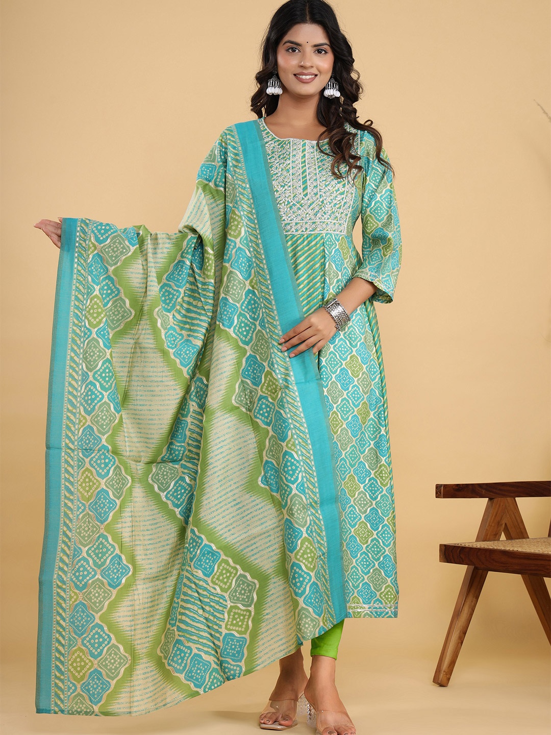 

Chandbaali Geometric Printed Regular Cotton Straight A-Line Kurta, Green