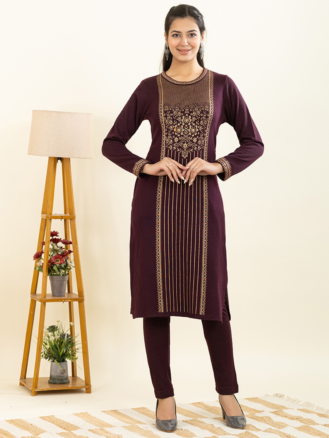 

Anouk Mauve Floral Woven Design Round Neck Long Sleeves Regular Straight Kurta