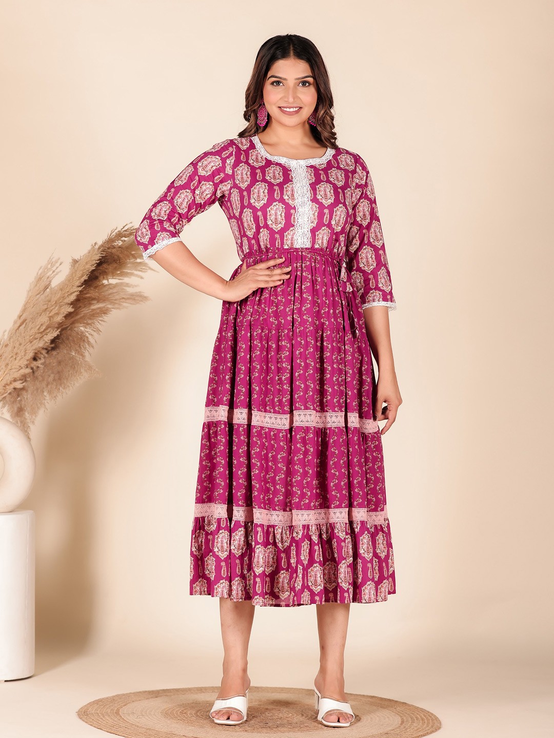 

Aramya Floral Printed Round Neck Anarkali Kurta, Purple