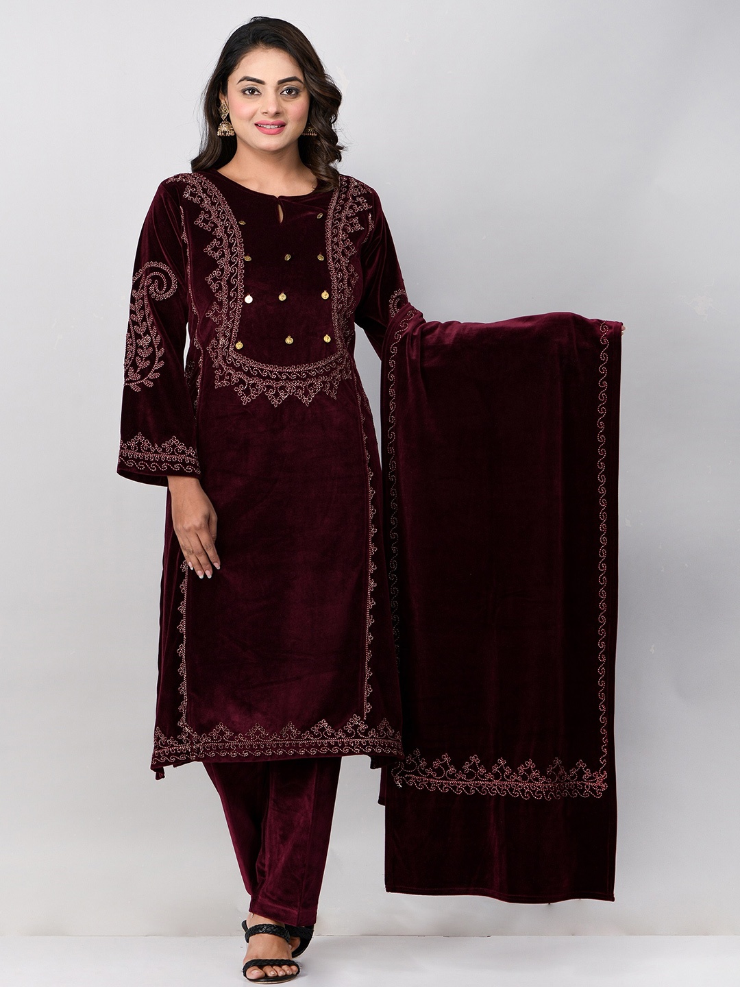 

EVORA Floral Embroidered Thread Work Velvet Kurta With Trousers & Dupatta, Maroon