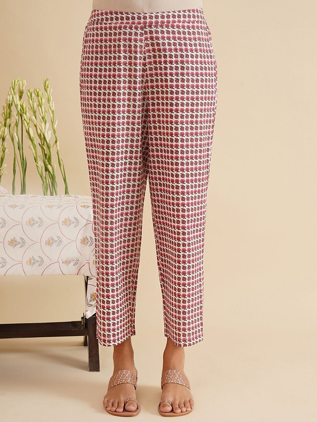 

JAYPORE Women Checked Mid-Rise Trousers, Multi