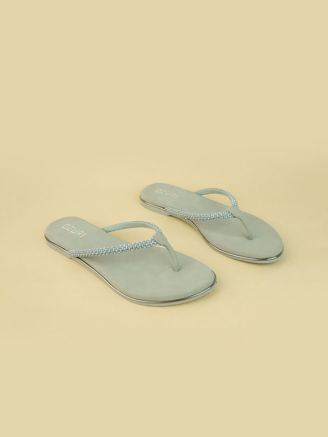 

Ozuri Women Open Toe Flats, Grey
