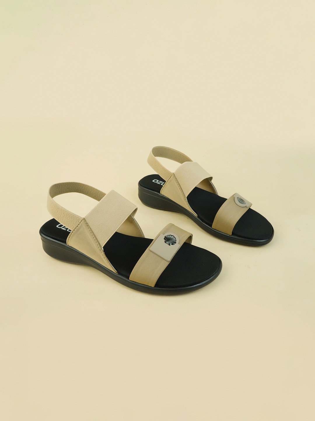 

Ozuri Women Colourblocked Open Toe Flats, Brown