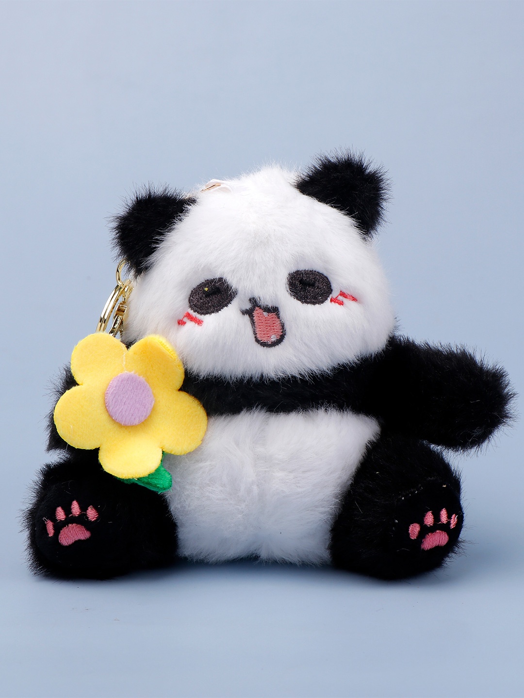 

Archies Baby Panda Flower Pulshie Keychain, White