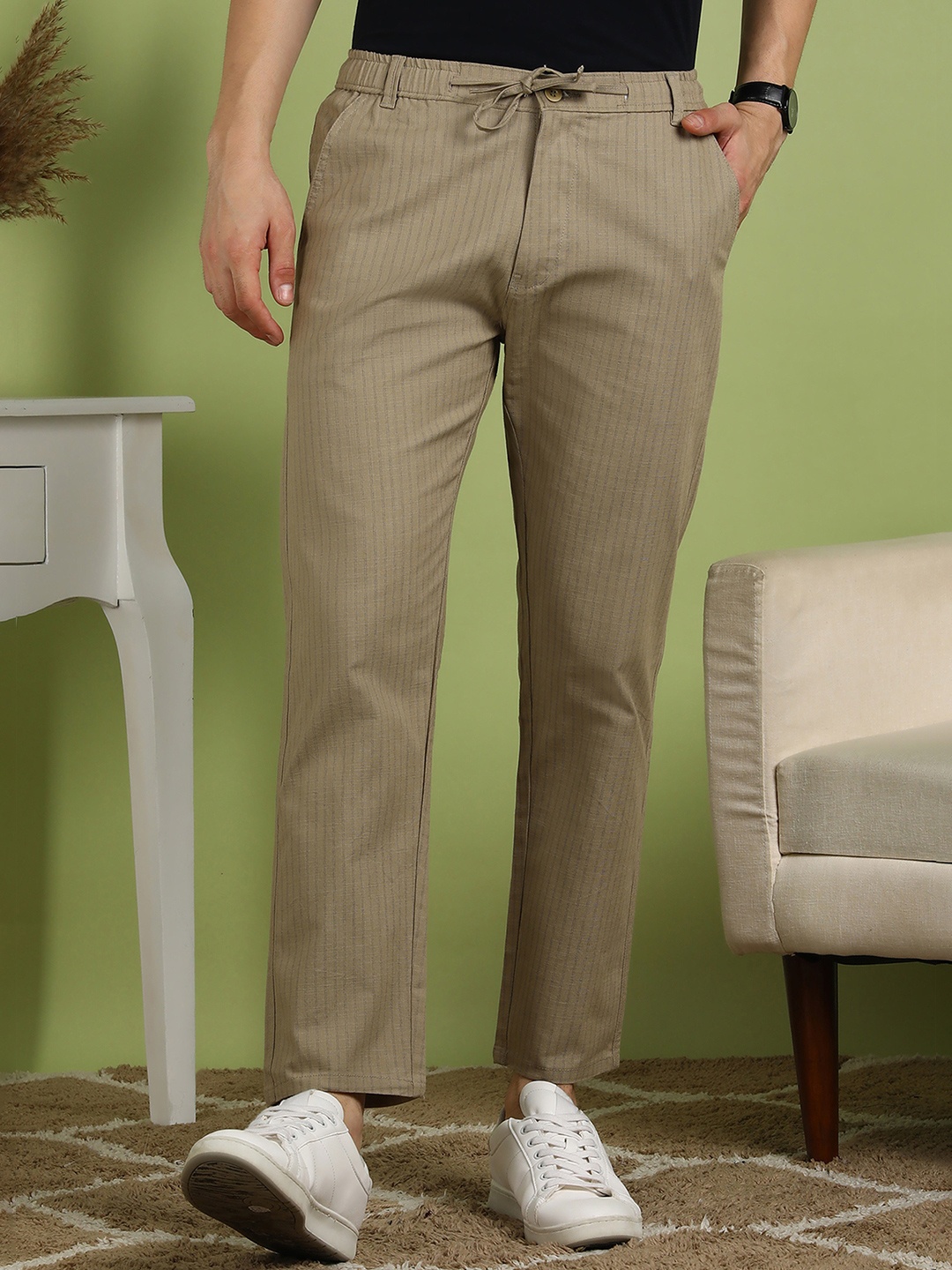 

FUBAR Men Striped Regular Fit Mid-Rise Cotton Trousers, Grey