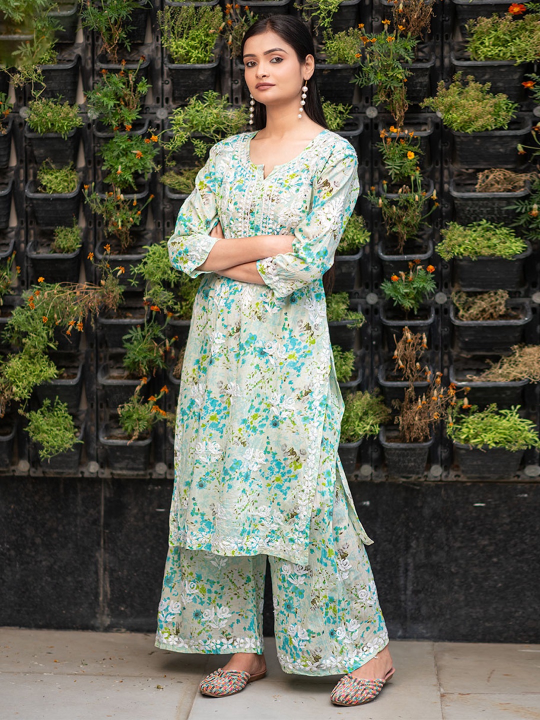 

Rangreza Ethnic Floral Printed Chikankari Pure Cotton Straight Kurta With Palazzo, Green