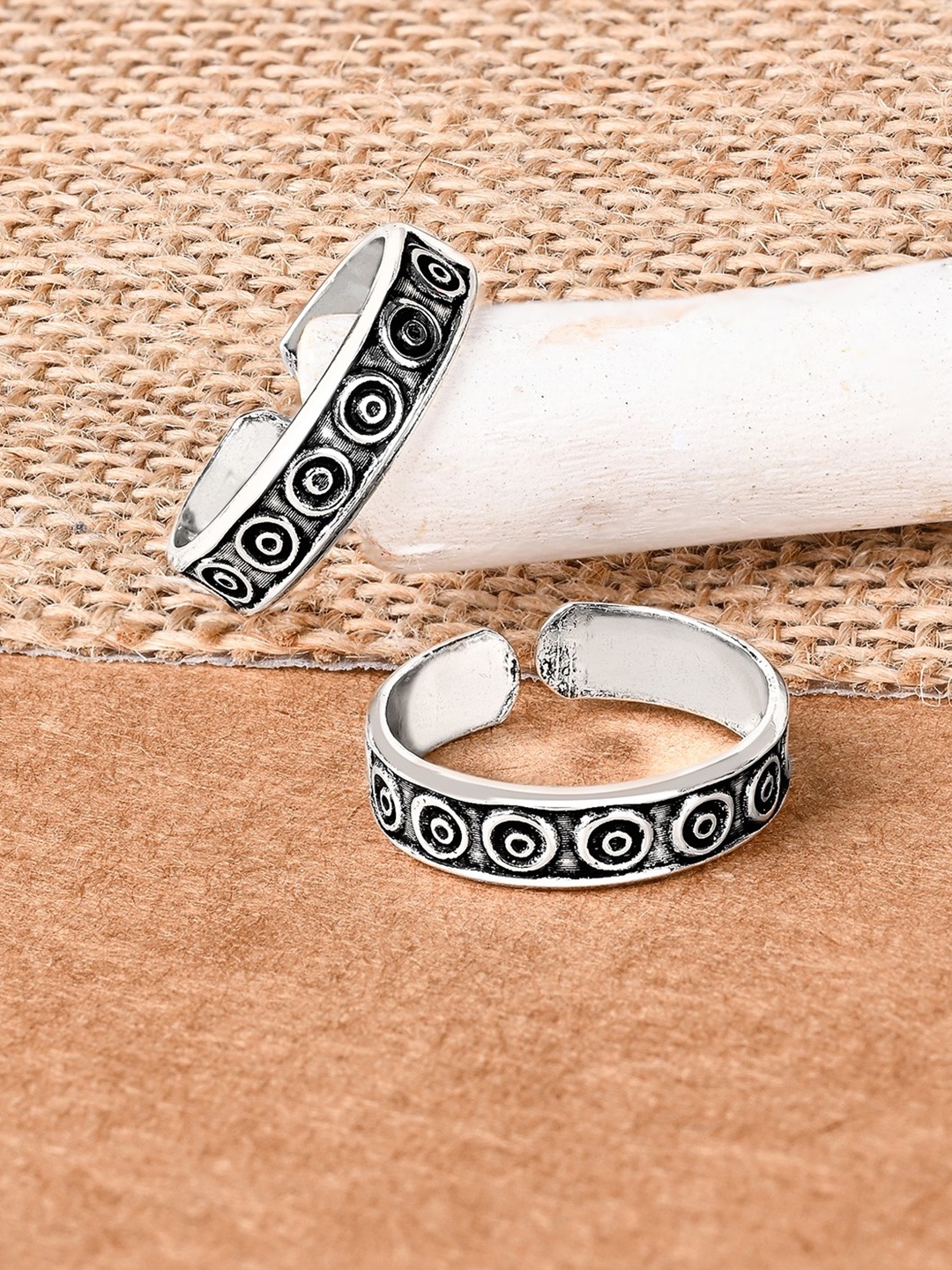 

TOUCH925 Circular Oxidised Toe Rings, Silver