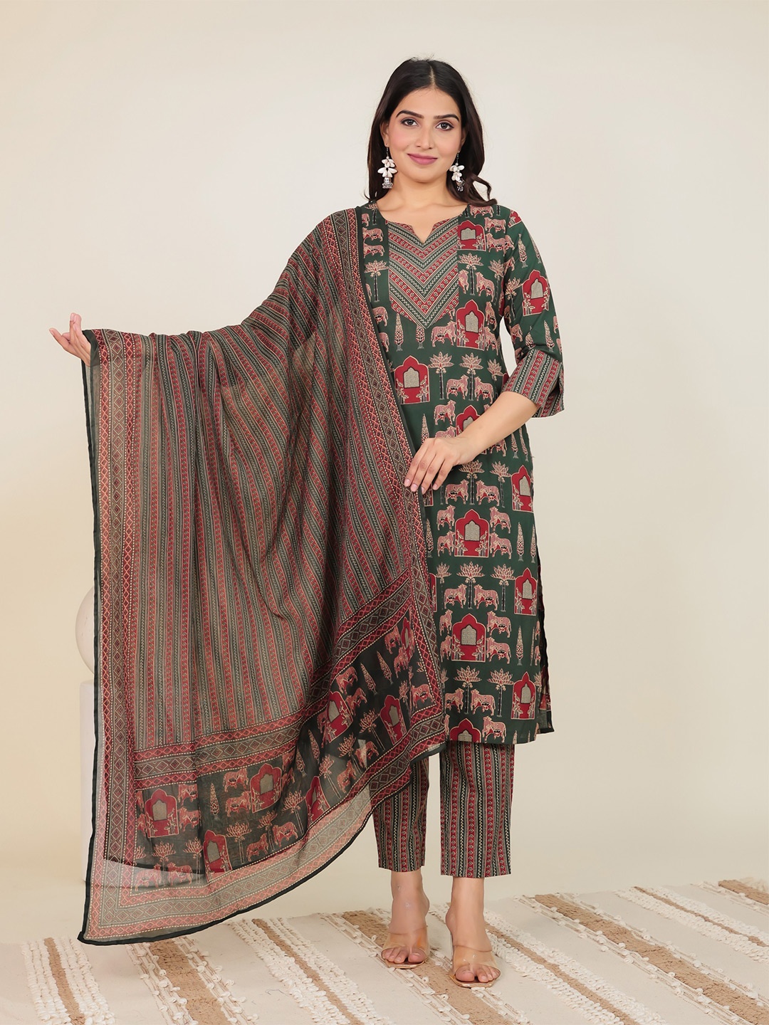 

Aramya Floral Printed Notch Neck Pure Cotton Straight Kurta With Trousers & Dupatta, Green