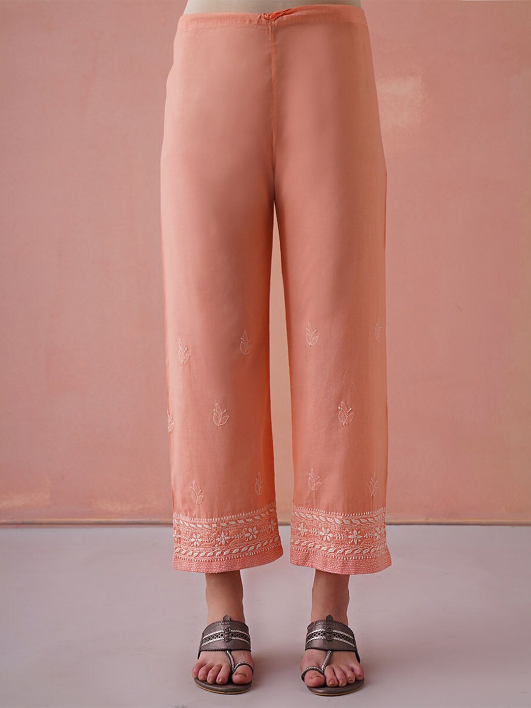 

JAYPORE Women Embroidered Relaxed Regular Fit Mid-Rise Cotton Trousers, Peach