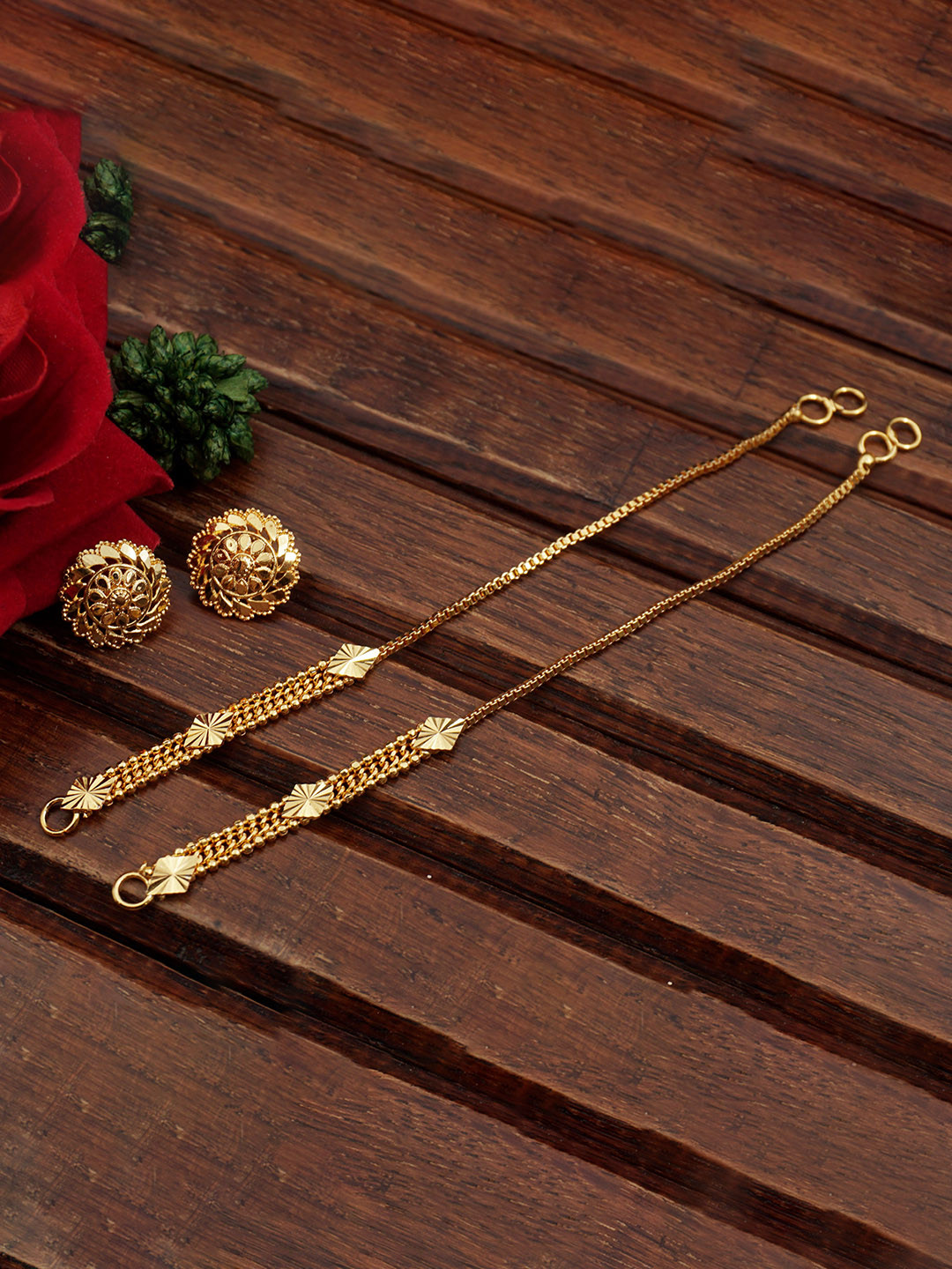 

PINAAKA DARINI 1Gram Gold-Plated Circular Studs With Chains