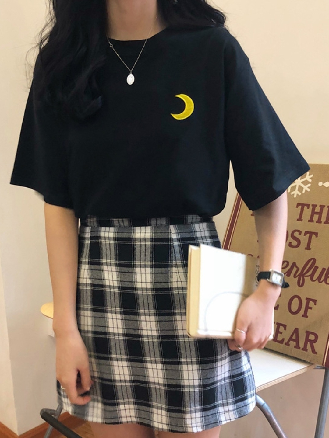 

KPOP Women Round Neck Top, Black