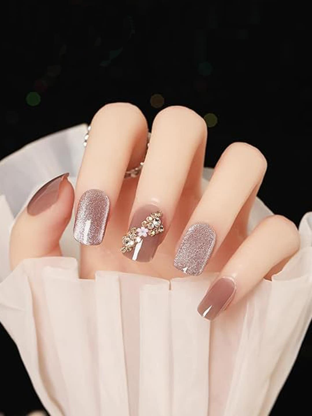 

Secret Lives 24-Pcs Cats Eye with 3D Flower & Studs Artificial Nails - Nude Brown