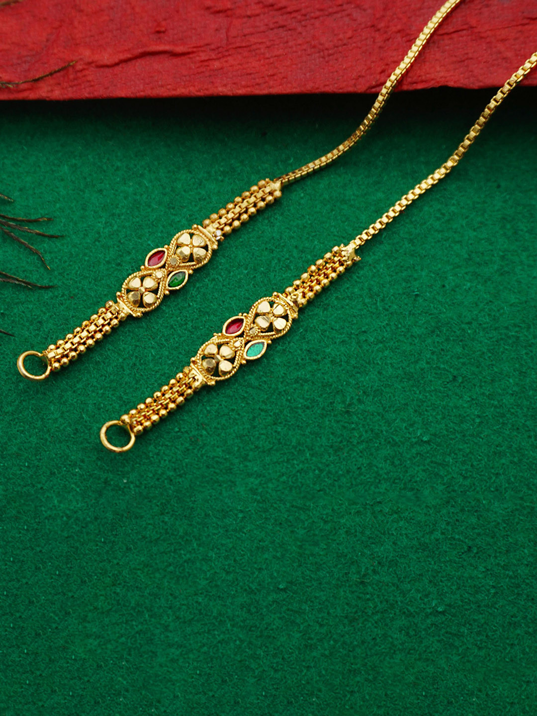 

PINAAKA DARINI 1Gram Gold-Plated Circular Artificial Stone Studded Hair Chains Earrings