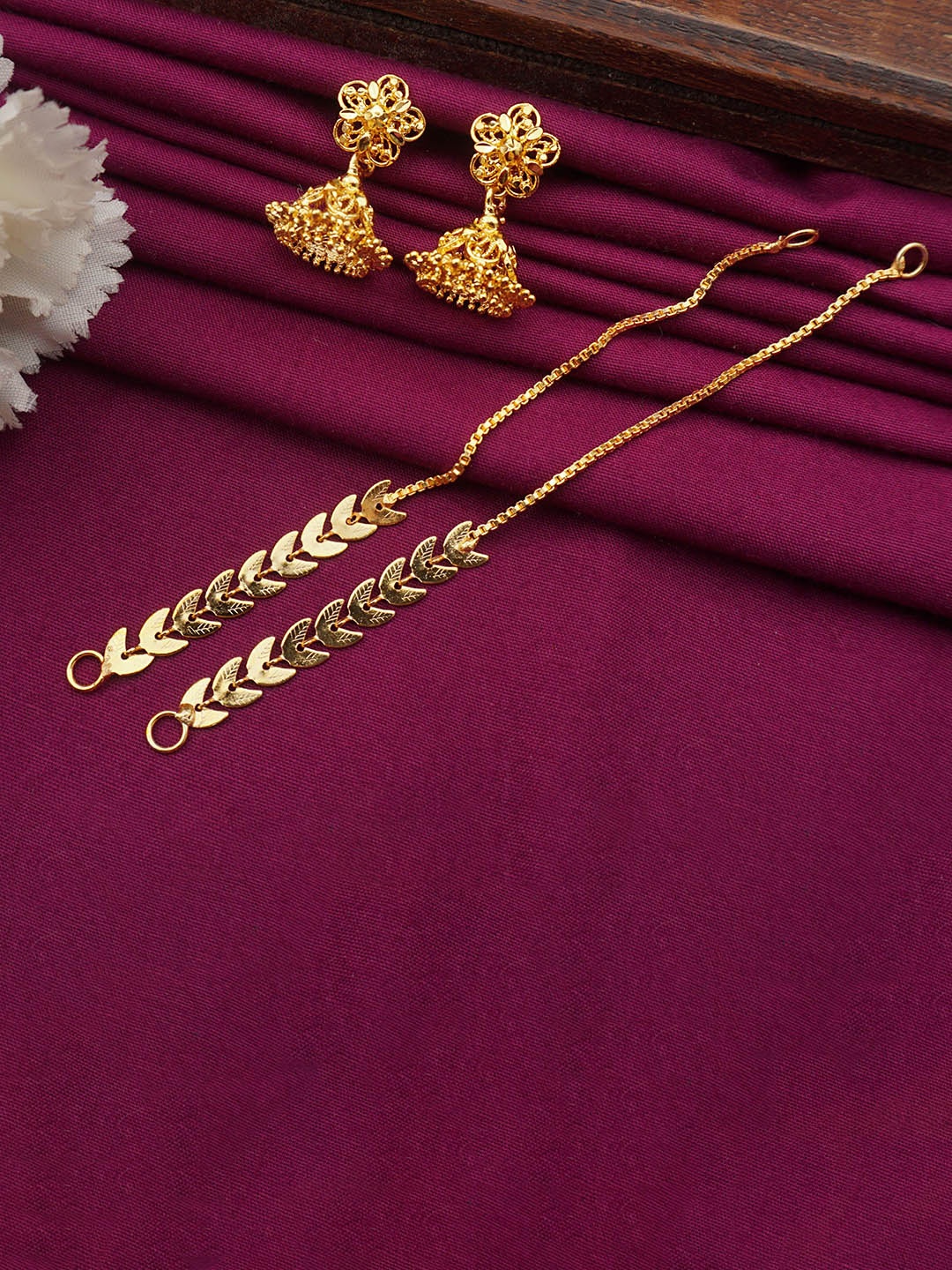 

PINAAKA DARINI Gold Plated Circular Drop Earrings