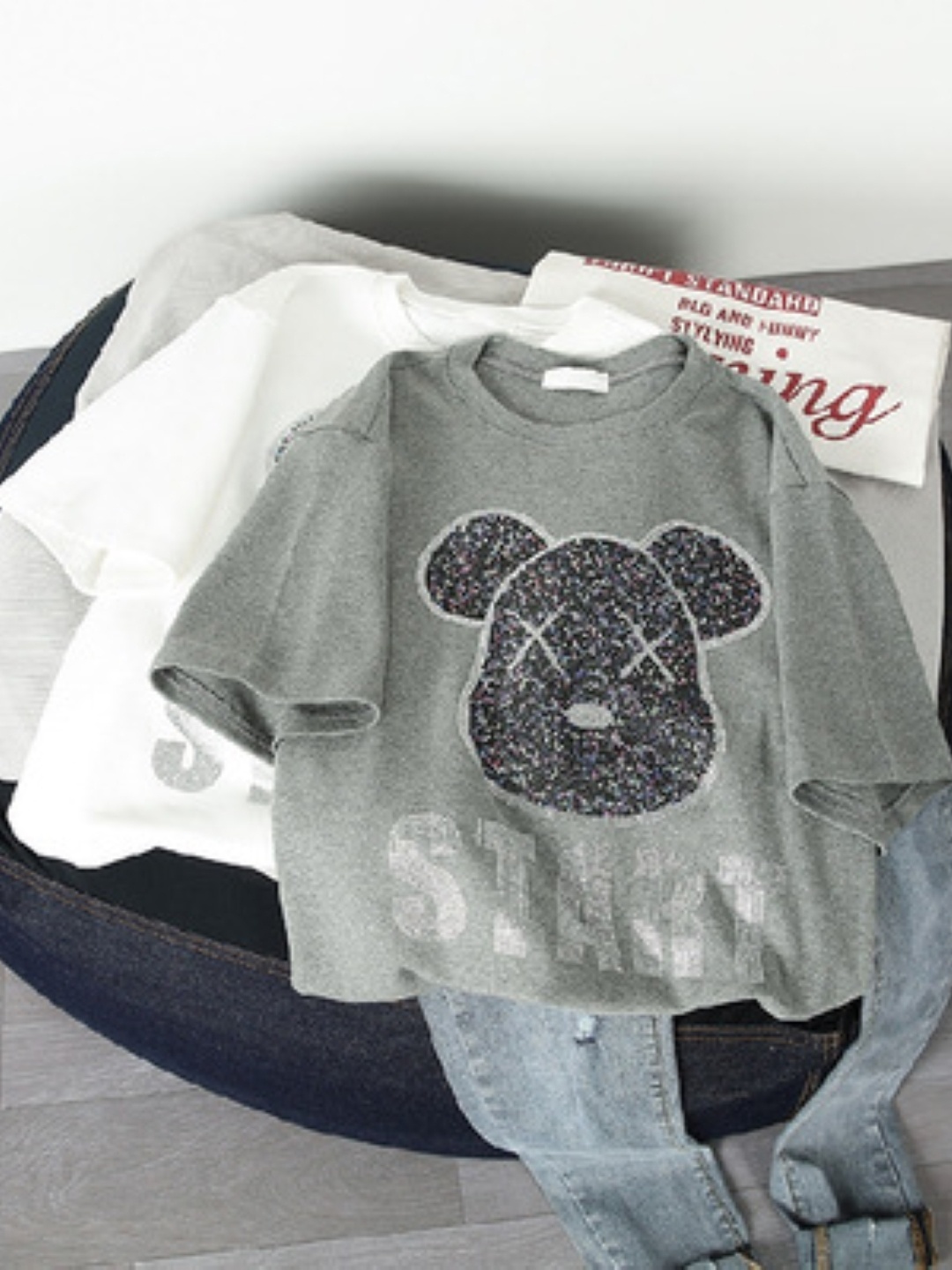 

KPOP Women Round Neck Graphic Printed Top, Grey