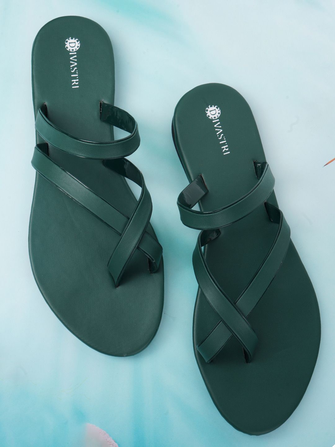 

DIVASTRI Women One Toe Flats, Green