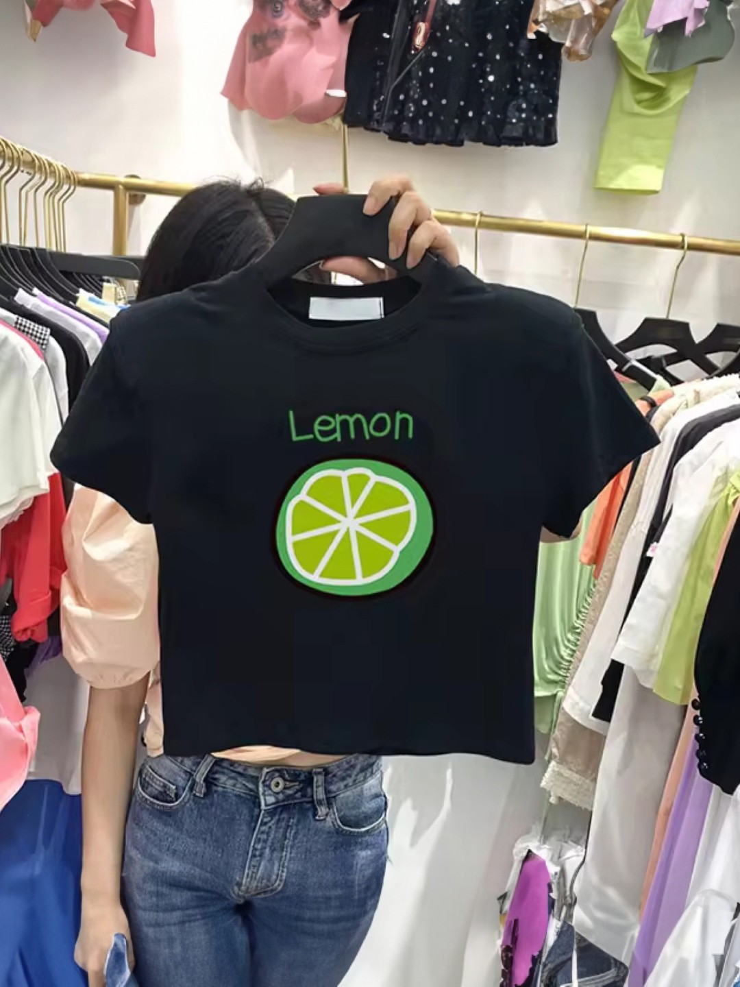 

KPOP Women Graphic Printed Round Neck Short Sleeves Regular Top, Black