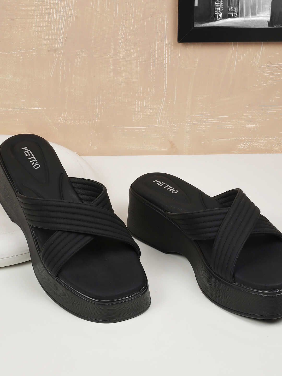 

Metro Women Open Toe Platform Sandals, Black