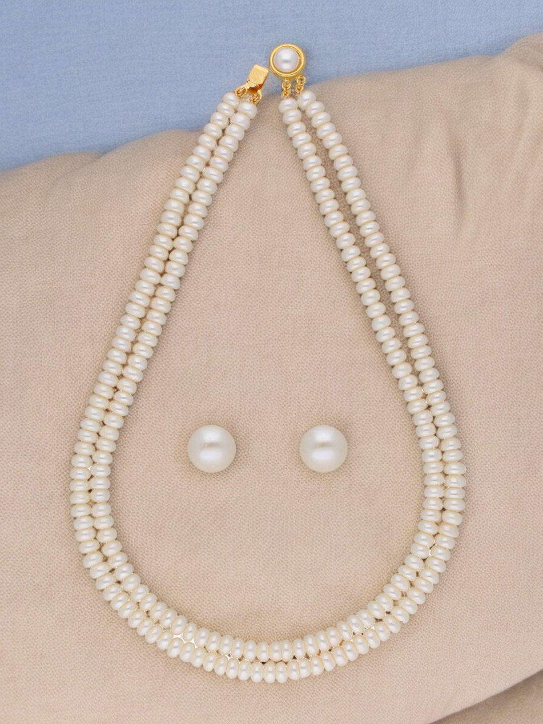 

Sri Jagdamba Pearls Dealer Gold-Plated Pearls-Beaded Jewellery Set